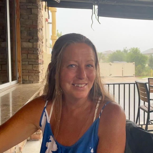 Meet your Posher, Angela - Picture 1 of 1